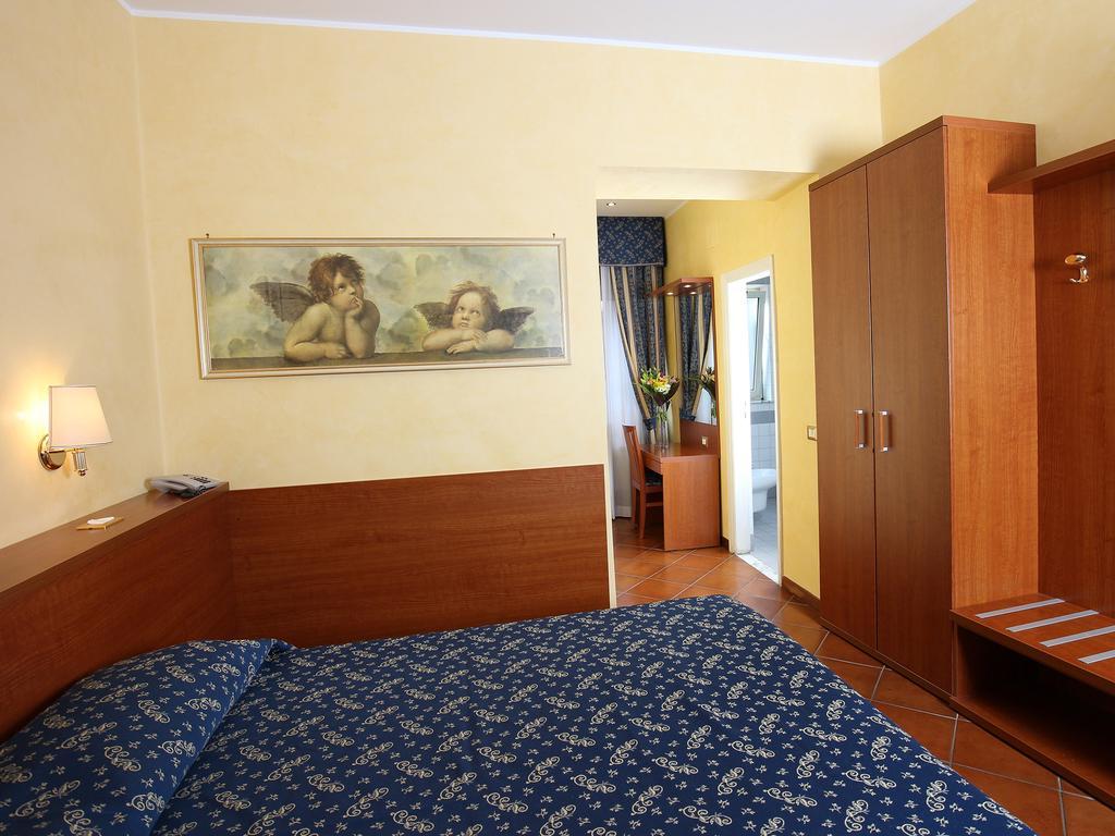 Casa Di Santa Francesca Romana A Ponte Rotto Room photo